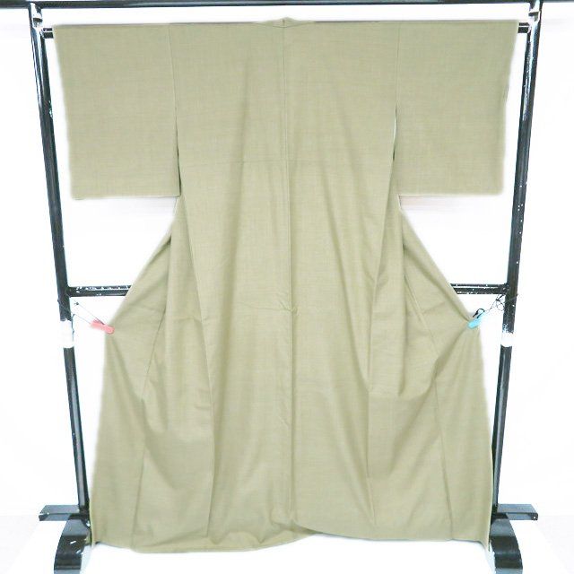 特選 結城紬 着物 リサイクル 正絹 袷 カジュアル 抹茶色 身丈171cm 裄65cm L トール きもの北條 A1277-8