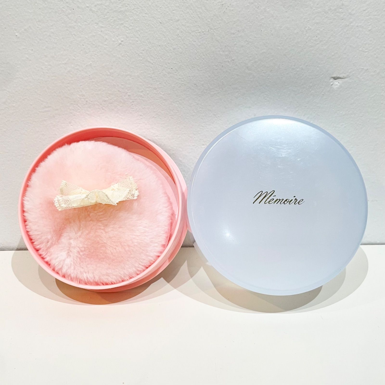 622617 Memoire メモアール ファンシーパウダー プレスト パヒュームパウダー