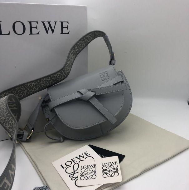 ♥️新品未使用♥️✨LOEWE ✨ショルダーバッグ 楽天市場】ロエベ（斜め掛／肩掛（ショルダーバッグ）斜め掛け