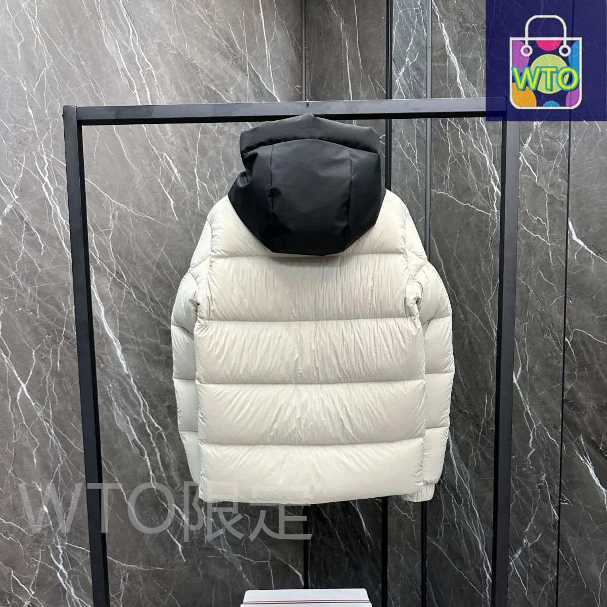 MONCLERモンクレール