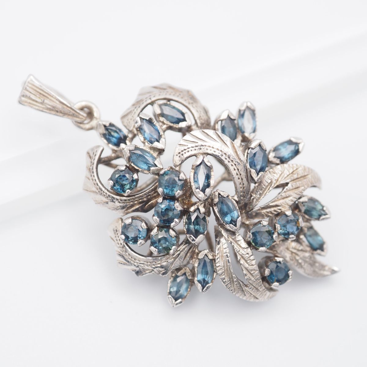 G879 サファイア? ブルースピネル? ペンダント トップ デザイン シルバー チャーム ヘッド