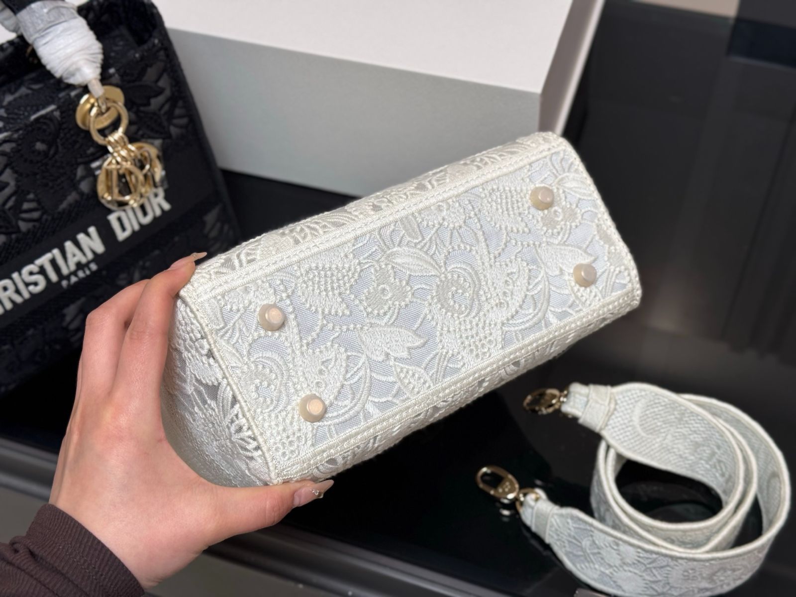 Christian Dior MISS DIOR エコバッグ VIPセール】DIOR ミスデイジー ミニバッグ 黒 ラムスキン (Dior