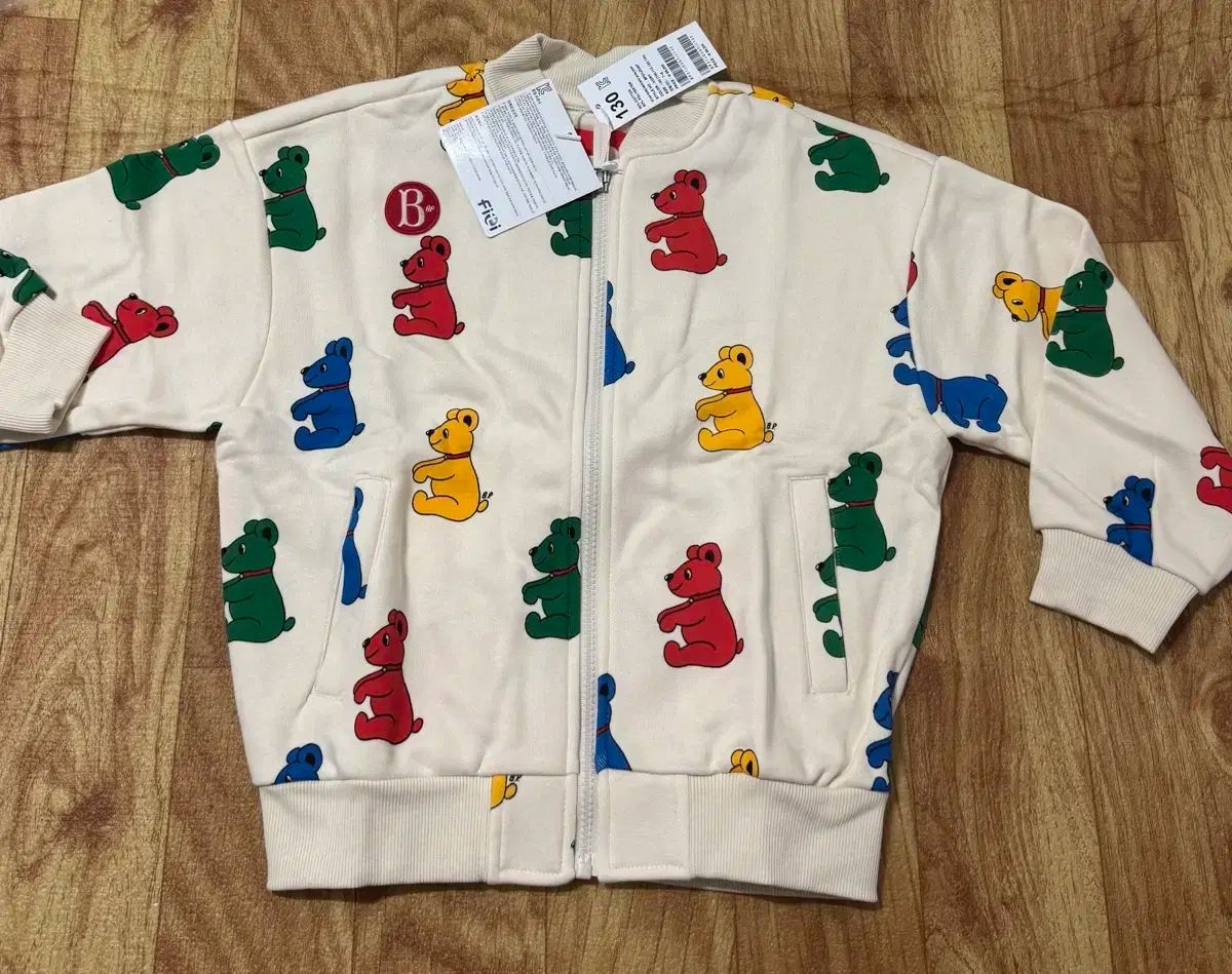 BEBE DE PINO(ベベデピノ) オール・オーバー バディベア ジャージ ジャケット 130 新品