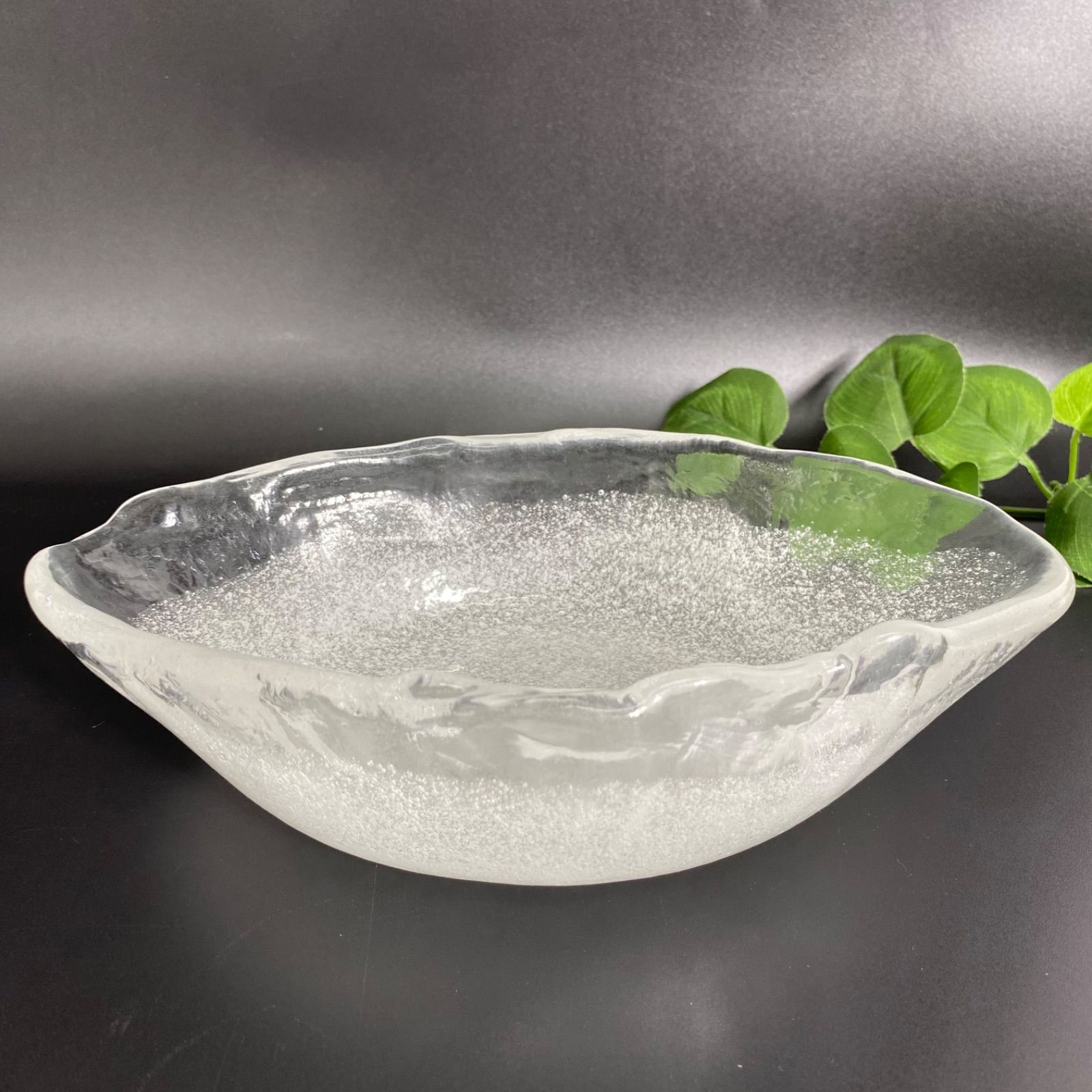 展示品 オーバル 大皿 磨りガラス インテリア ガラス ガラスの器 展示品 オーバル 大皿 磨りガラス インテリア ガラス ガラスの器
