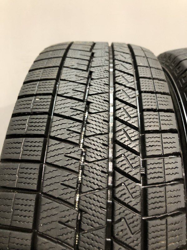 DUNLOP WINTER MAXX WM03 215/60R16 16インチ スタッドレス 4本 22年製  