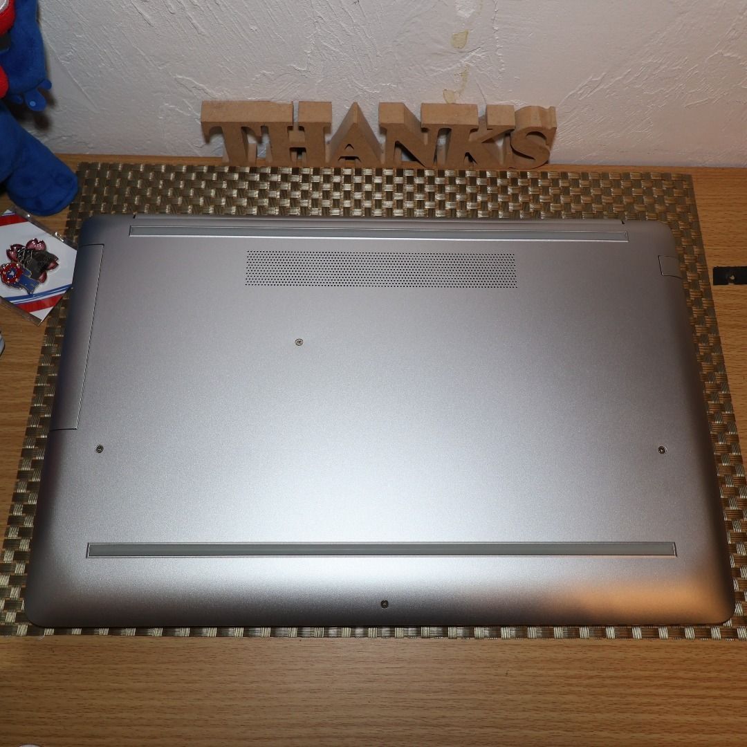 ダイナミックな 大画面17インチ Win11公式対応8世代i7 メ16G SSD HDD DVD