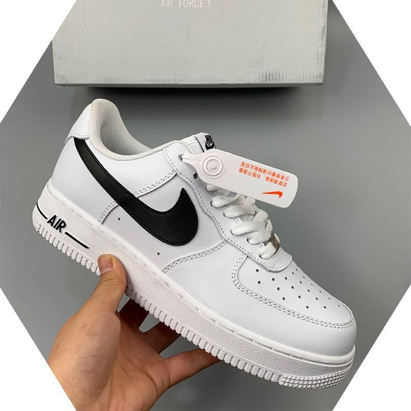 本日の新品は未使用です Nike Air Force 1  並行輸入品【CT7724-100】