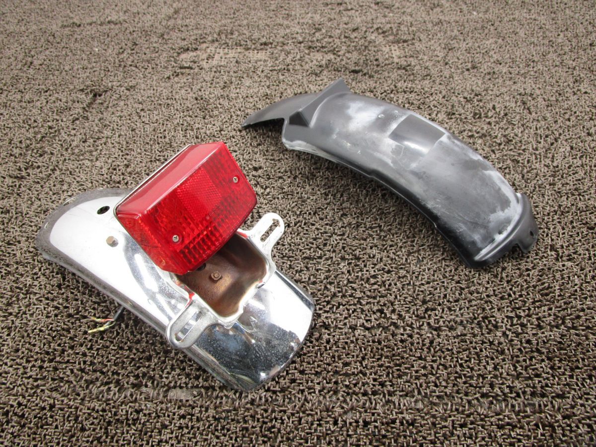 Z250LTD リアフェンダー テールランプ インナー □A7101 KZ250G カワサキ KZ250RE キャブ車
