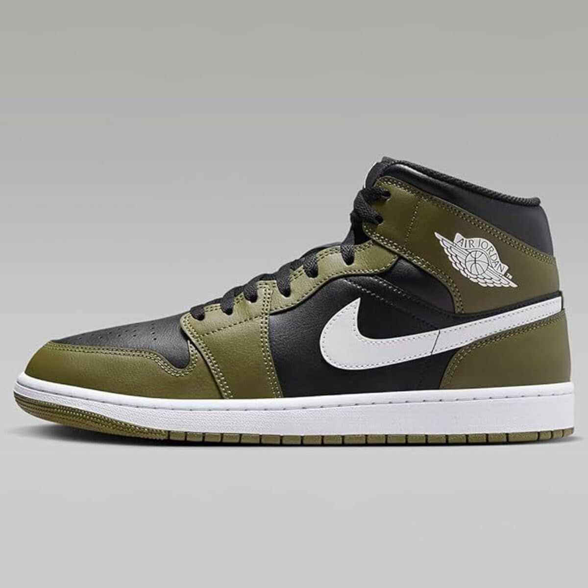 ナイキ] エア ジョーダン 1 ミッド AIR JORDAN 1 MID ブラック 