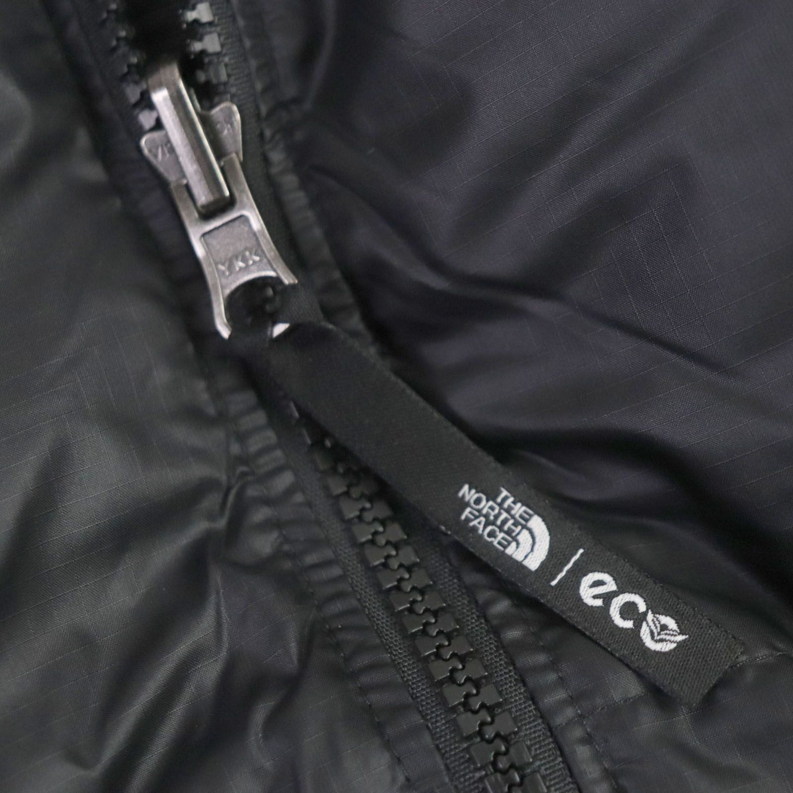 未使用品▼THE NORTH FACE ザ・ノースフェイス NJ1DP55A ECO NUPTSE JACKET ホワイトレーベル ロゴ刺繍  フード入り ZIP ダウンジャケット ブラック L メンズ