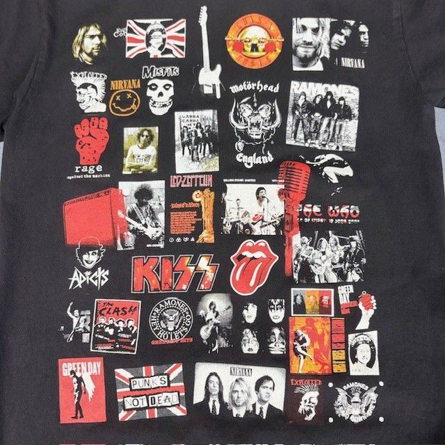 MUSIC プリントTシャツ