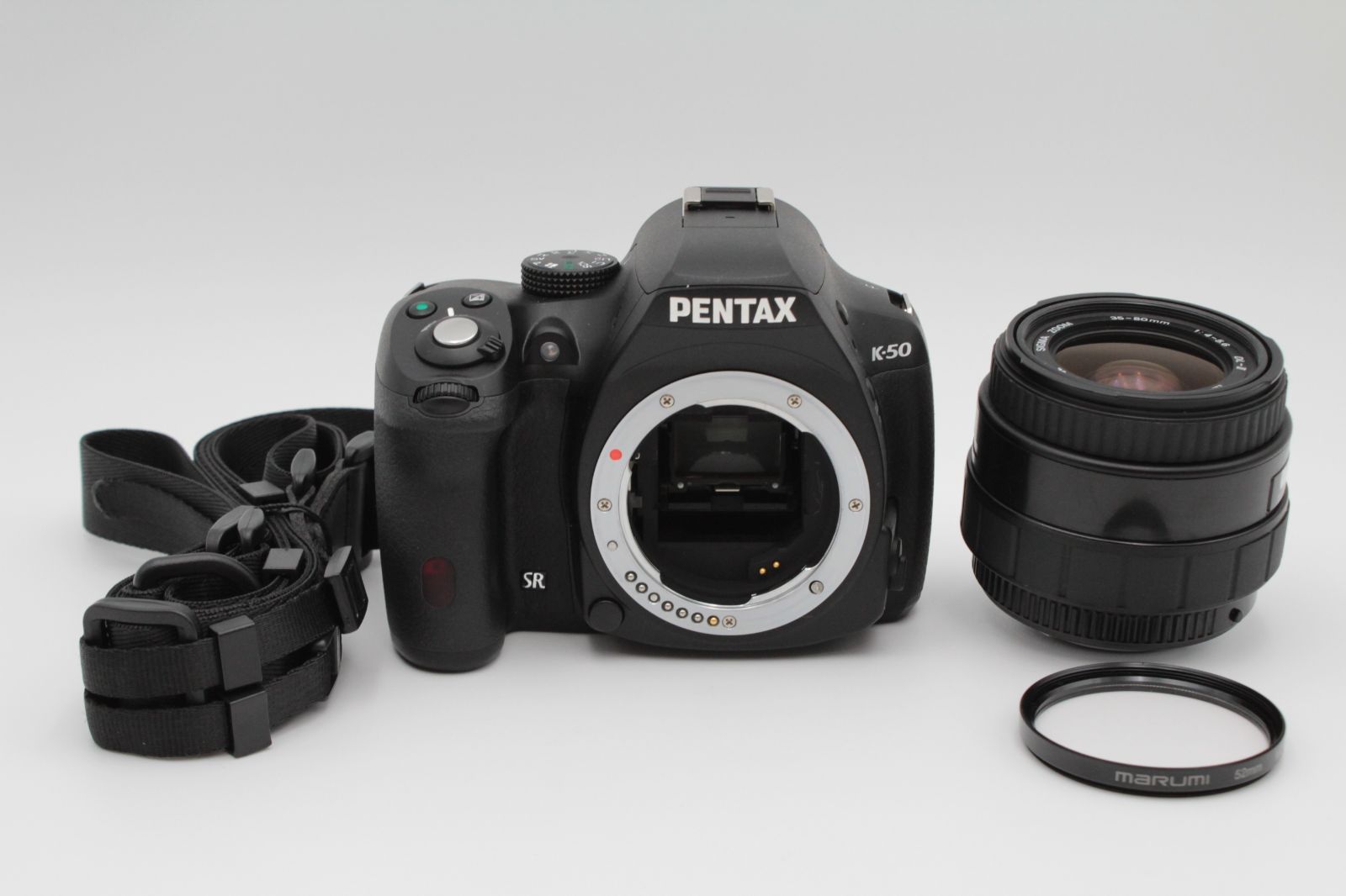 【ショット数670回】■ほぼ新品■ PENTAX K-50 ボディ ブラック (おまけSIGMAレンズ付き)