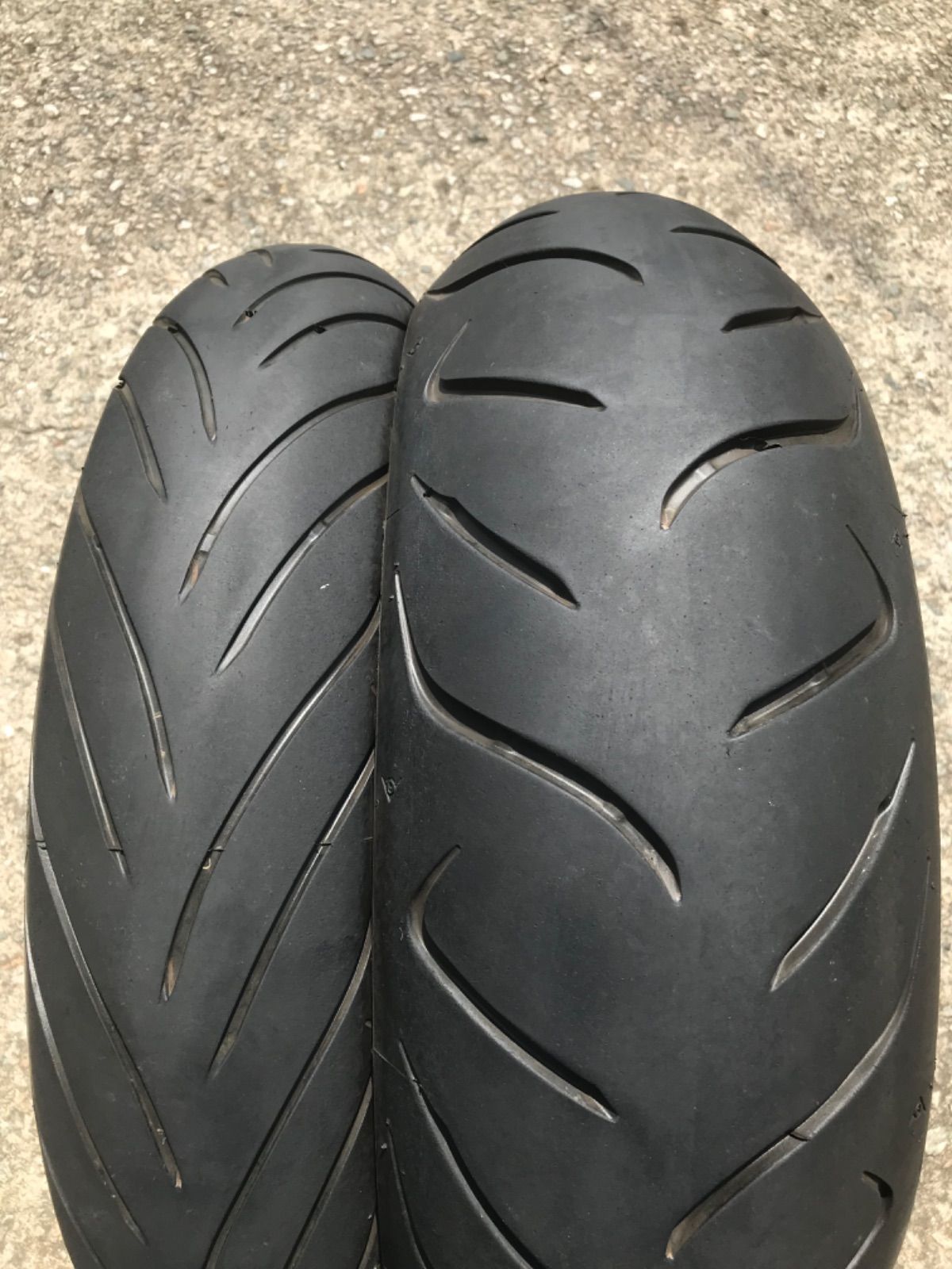 DUNLOP ロードスマート2 前後セット！ 120/70ZR17 180/55ZR17 ラジアルセット13 - メルカリ