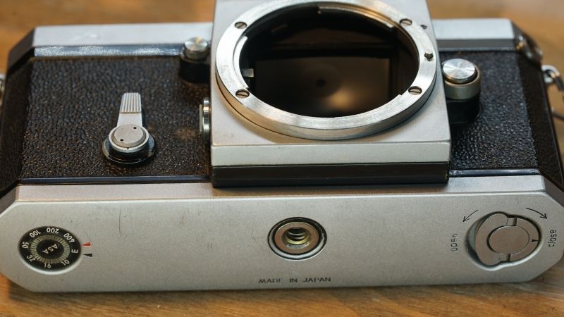 Nikon - 8864 良品 Nikon F アイレベル シルバー Nikon F アイレベル シルバー – ねりま中古カメラきつね堂
