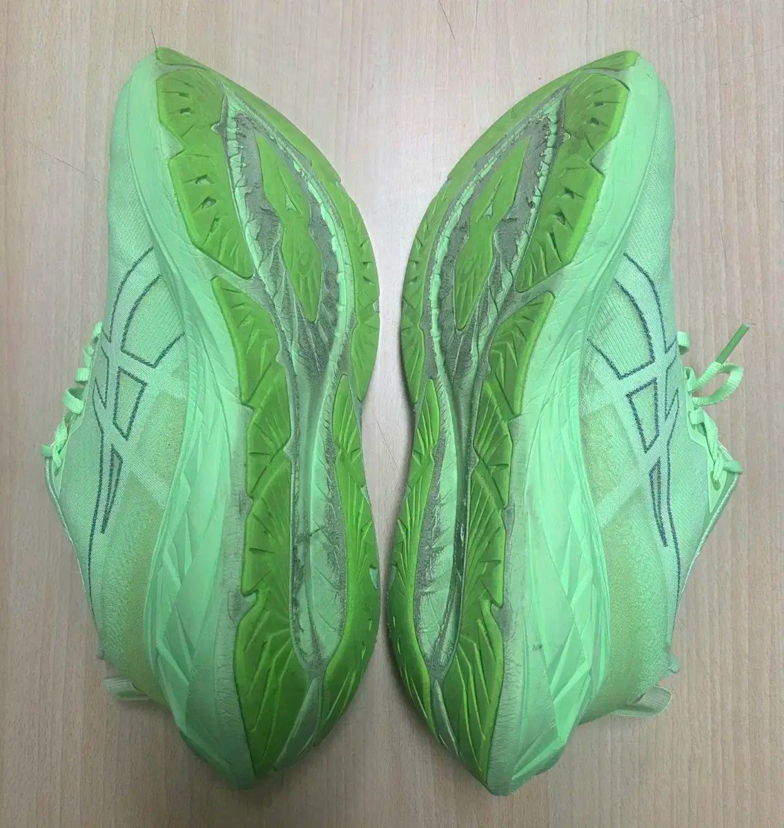 Asics アシックス ノバブラスト 4 280 ワイド