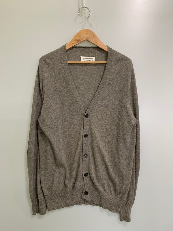 品 Maison Margiela メゾンマルジェラ 16W ELBOW PATCH CARDIGAN S50HA0662 エルボーパッチ カーディガン トップス 141-250929-kk-18-min