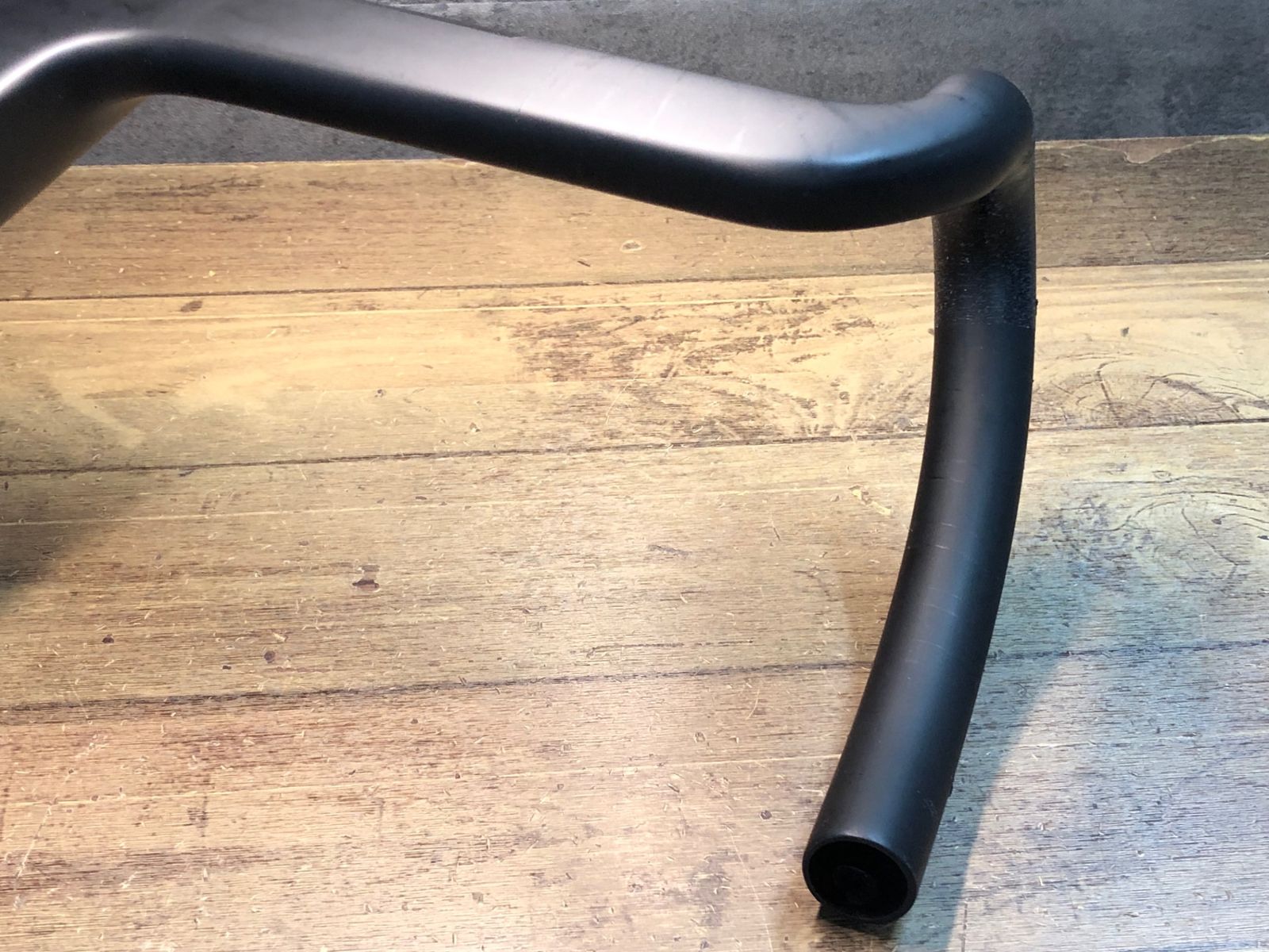 ブラケットC-C400mm 150mm