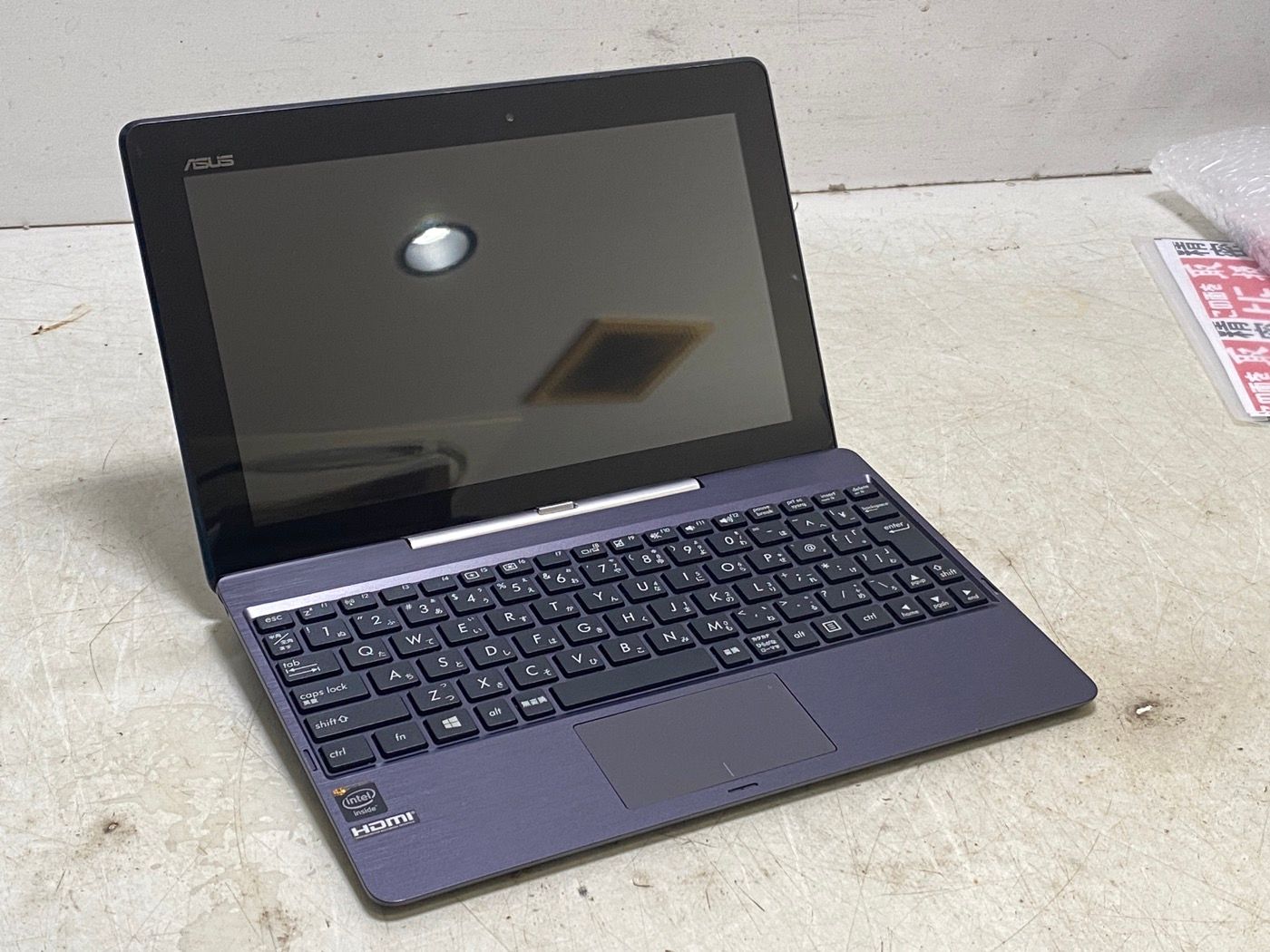 ASUS T100TAシリーズ NB / gray (WIN8.1 32bit / 10.1inch HD touch / Z3740 / 2G / 32G / JISキーボード) T100TA-DK32G