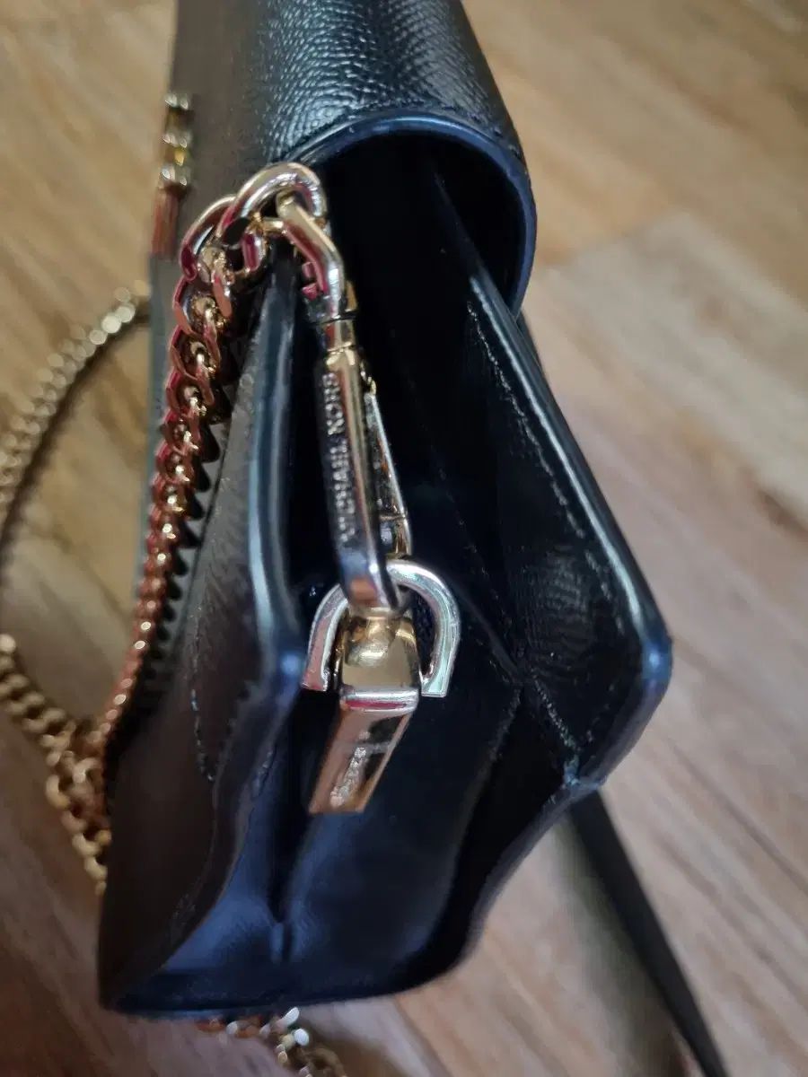 ブラック チェーン