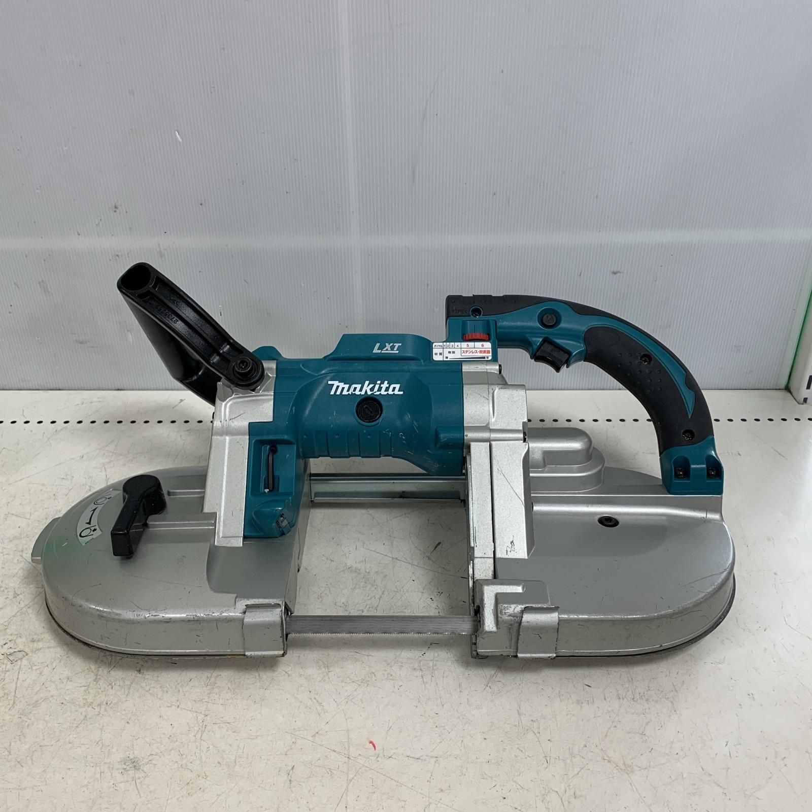♭♭MAKITA マキタ 18ｖ充電式ポータブルバンドソー PB180D