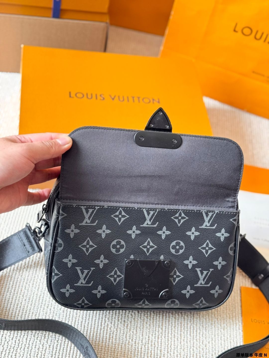 LOUIS VUITTON＊S Lock Sling Bag スリングバッグ＊送料込 今日特価】Louis Vuitton S Lock Sling Bag ルイヴィトン S