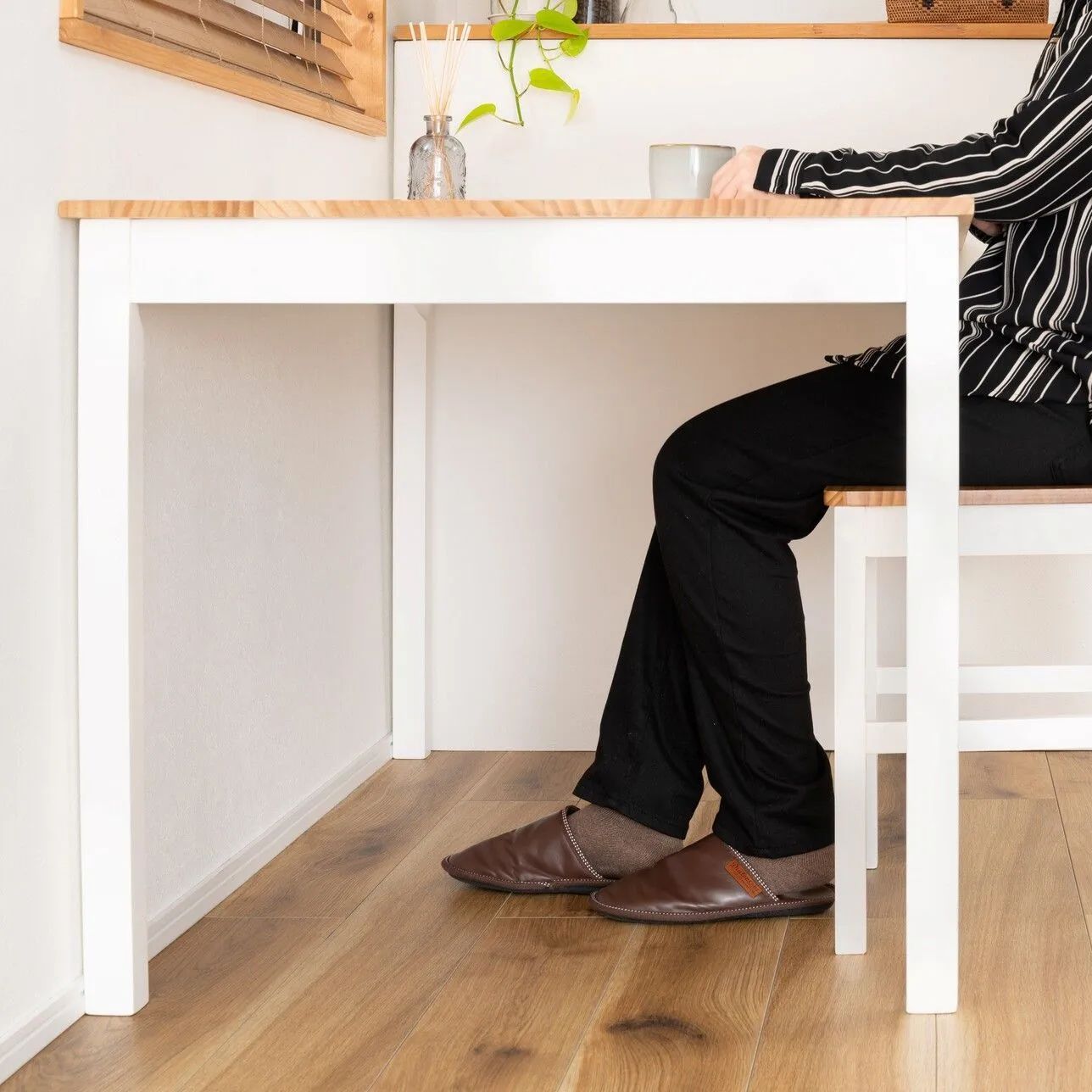 積み重ね ♪4人掛 天然木 ダイニングテーブル 単品 幅135cm ダイニング テーブル 食卓 ファミリー 4人用 実用性