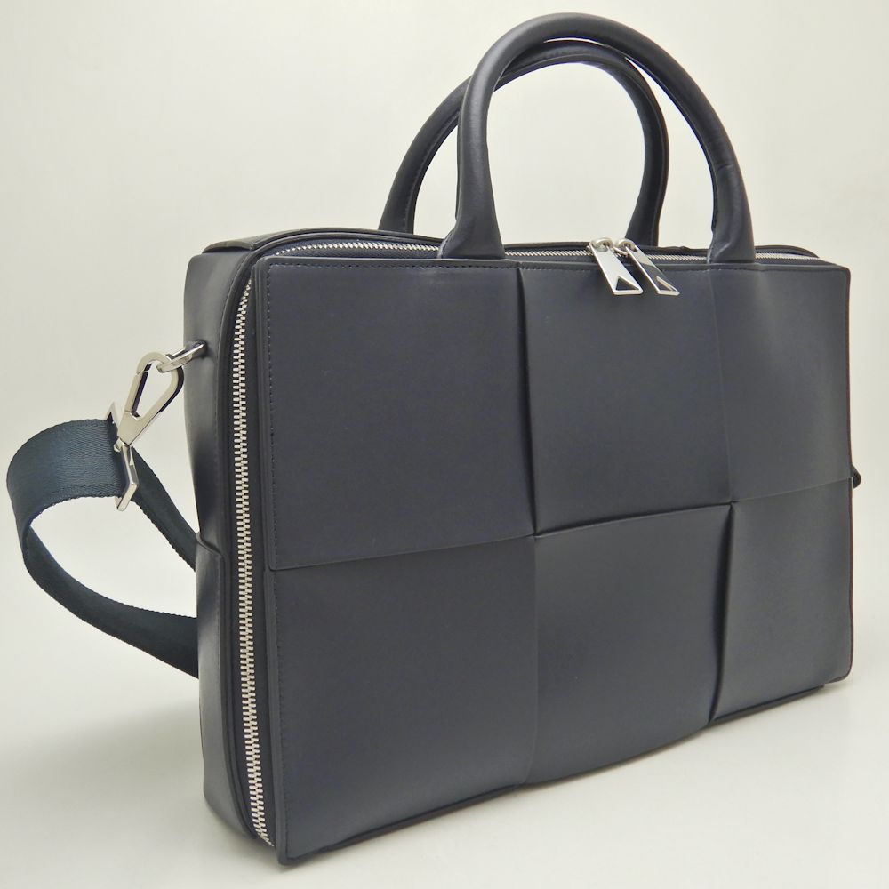 BOTTEGAVENETA ボッテガヴェネタ アルコ 680120VB1K1 ブリーフケース
