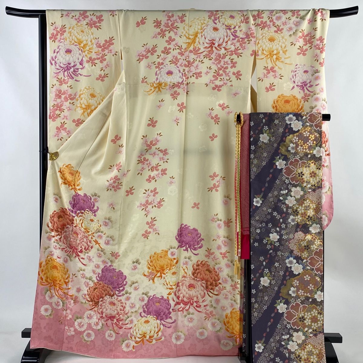 振袖 身丈169cm 裄丈68cm L 袷 ナカノヒロミチ 袋帯フルセット 落款 菊 地紋 刺繍 箔 クリーム 正絹 名品