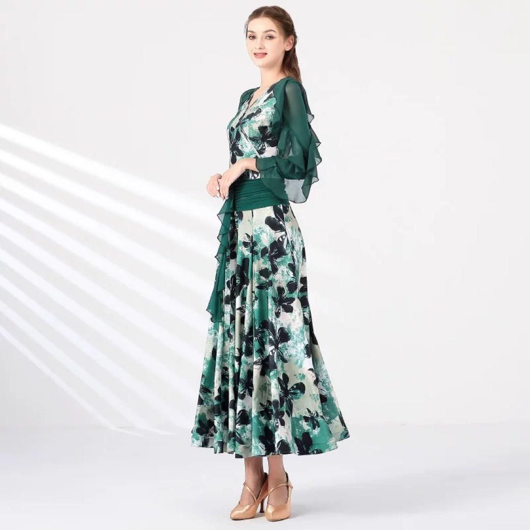 フリル舞うワンピース?スタンダード向き練習着 後ろファスナーで便利