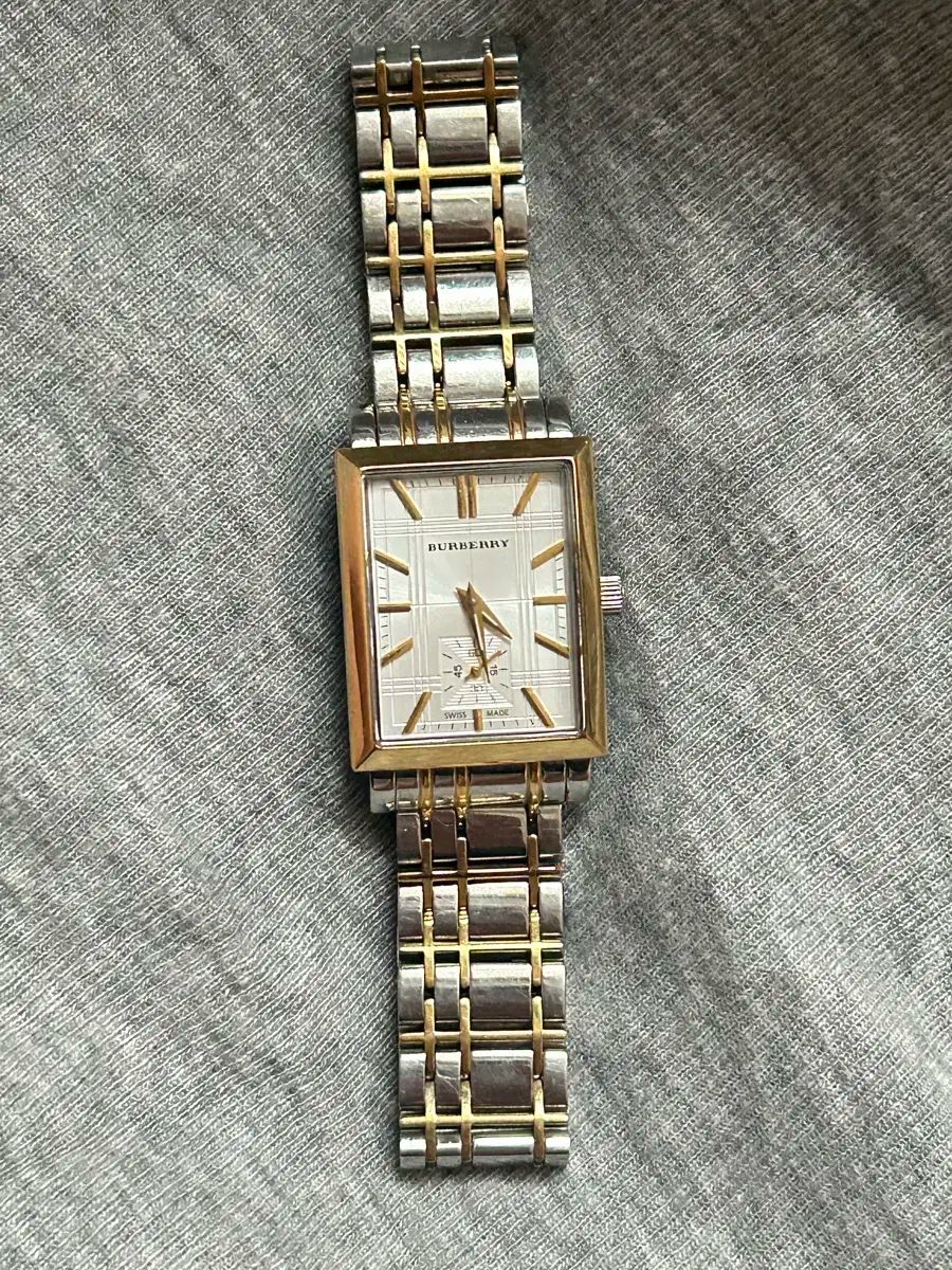 バーバリー コンビ スクエア メタル 時計