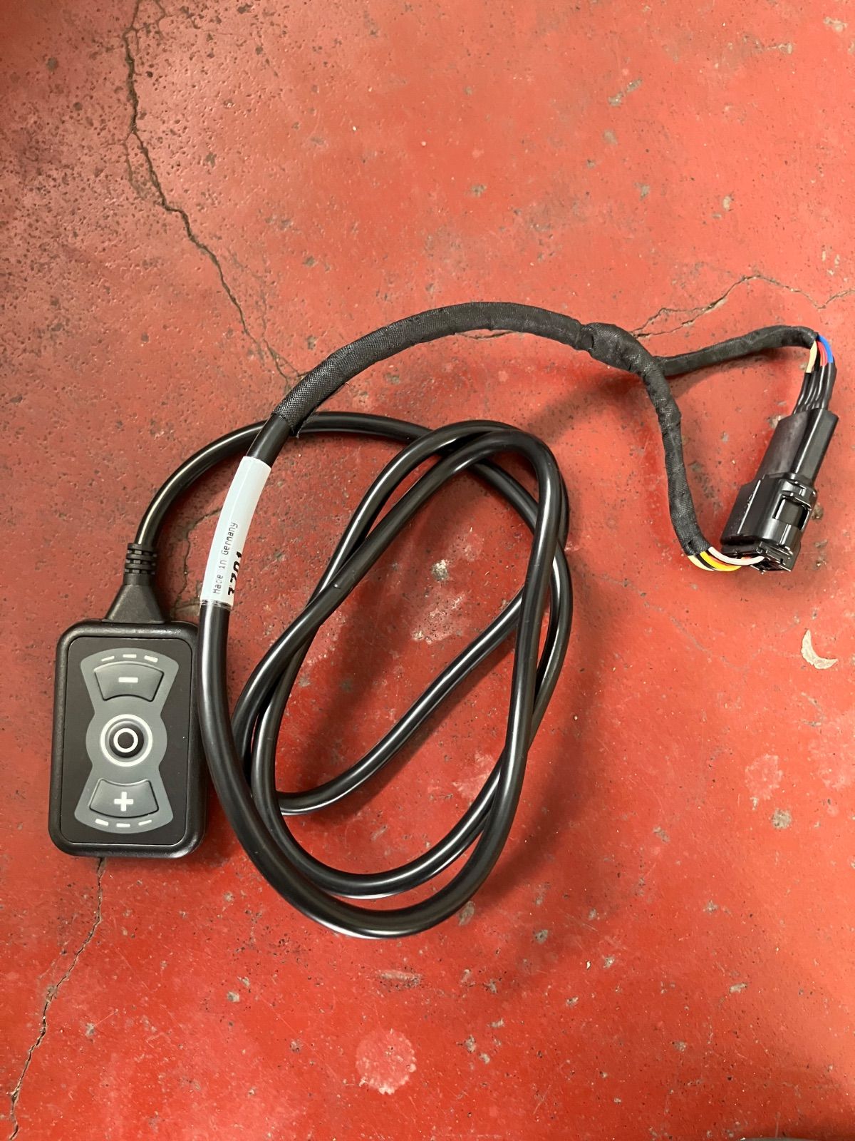 スロットルコントローラー GRヤリス外し