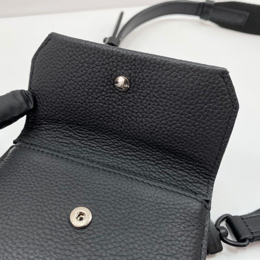 LOUIS VUITTON ブラック スマホショルダーバッグ Louis Vuitton ルイヴィトン スマホショルダー フォンポーチ