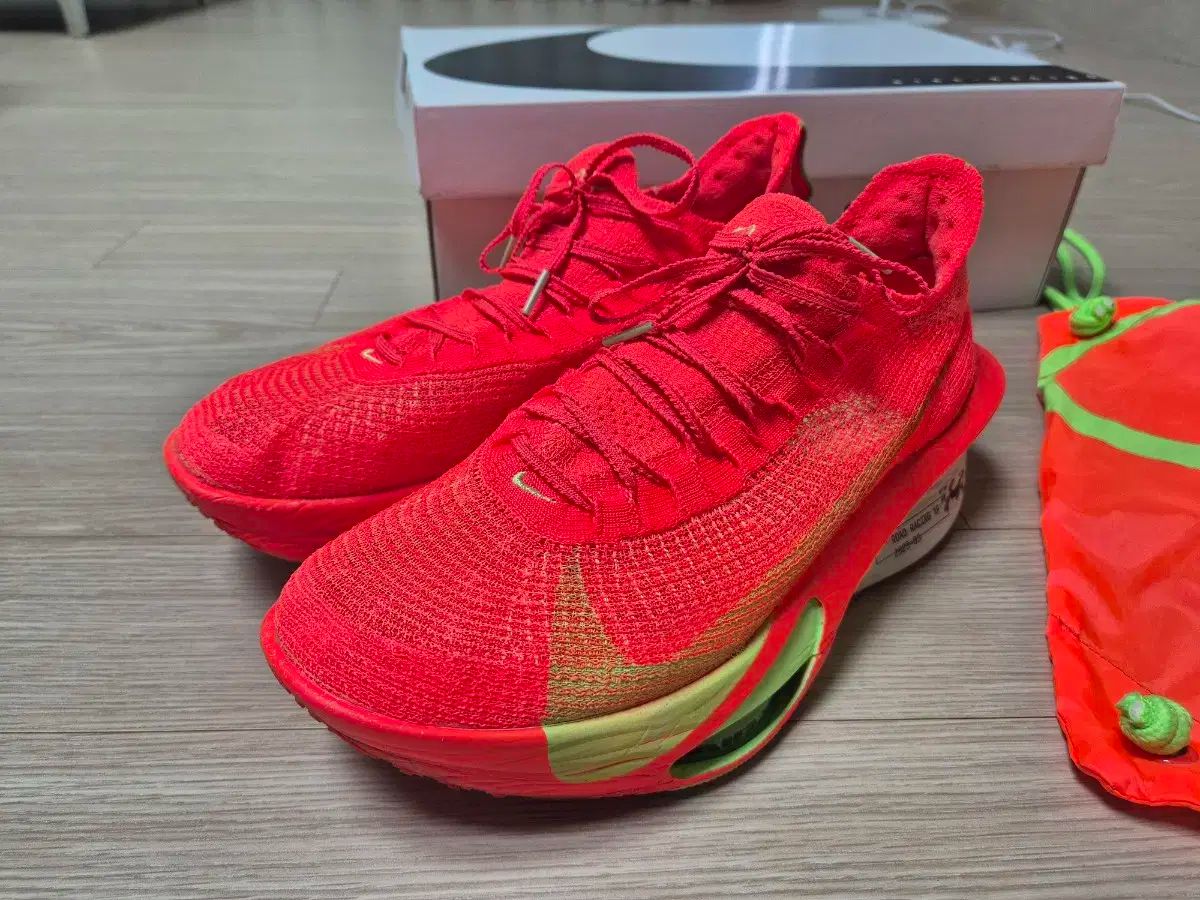 285 NIKE ナイキ アルファフライ 3