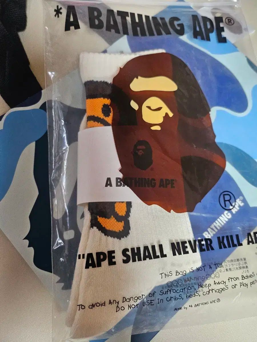 BATHING APE