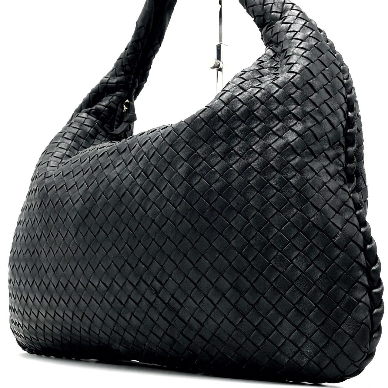 ✨希少品✨ BOTTEGA VENETA ボッテガヴェネタ ワンショルダーバッグ ハンドバッグ イントレチャート シルバー金具 ジッパー ロゴ型押し  シリアル レザー レディース ブラック 黒色 - メルカリ