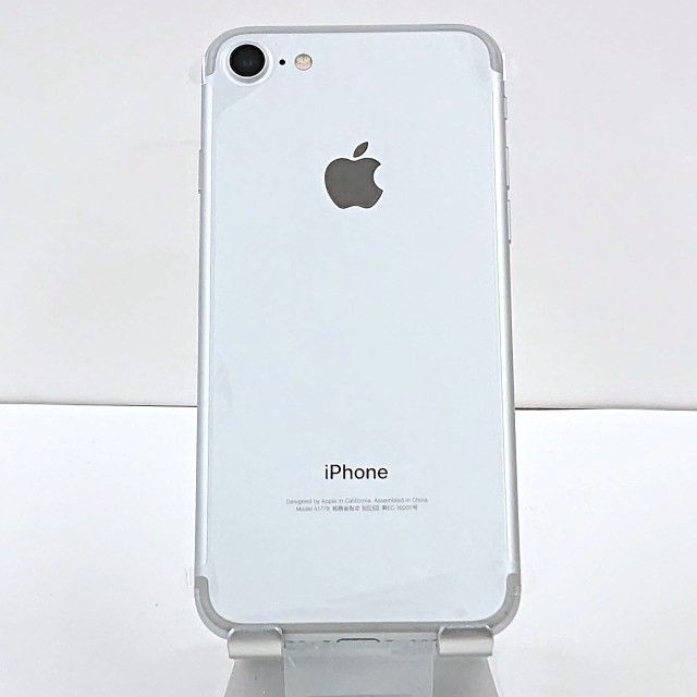 iPhone 7 32 GB docomo シルバー iPhone7 32GB docomo シルバー