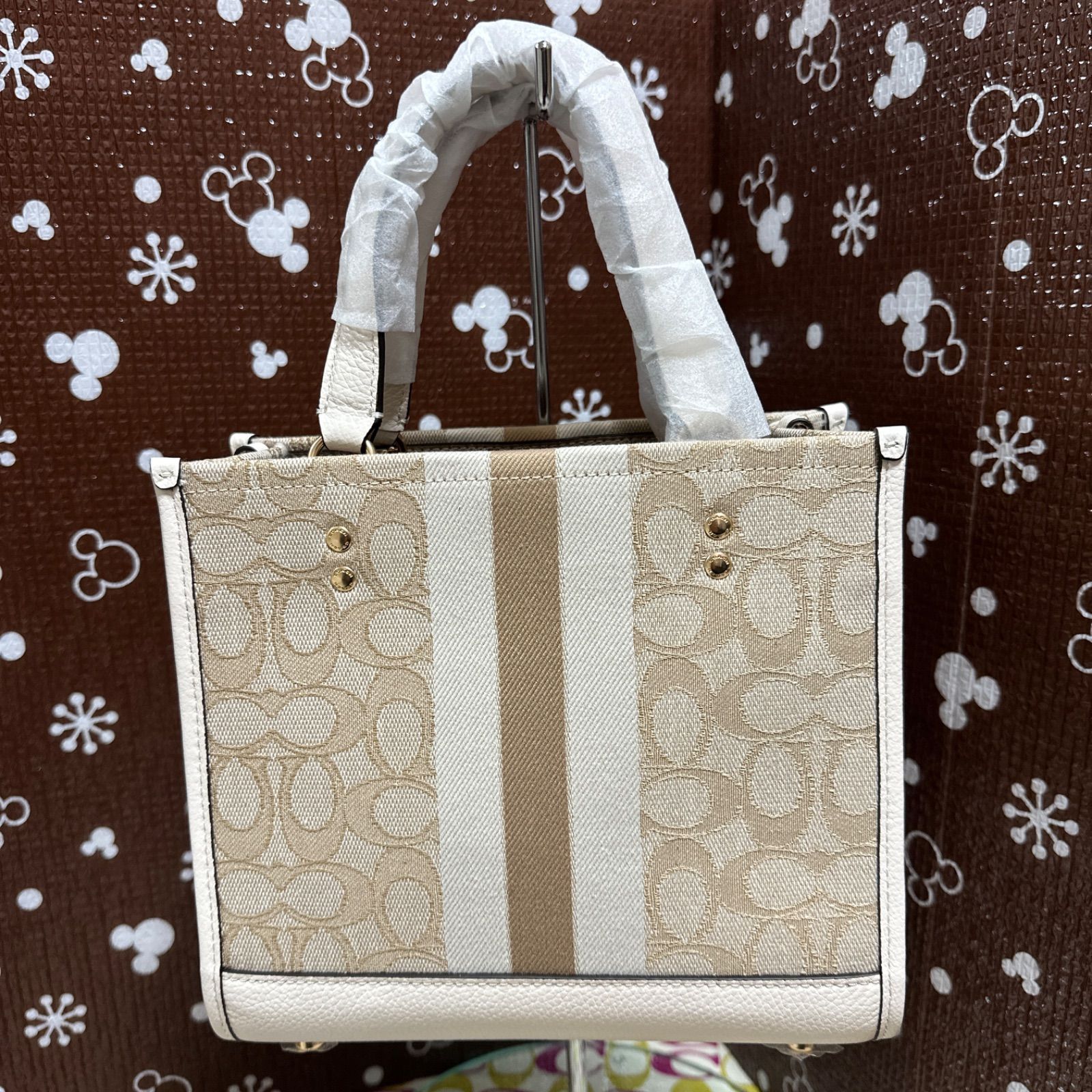 新品☆COACH デンプシー トート22シグネチャージャカードC8417 - メルカリ