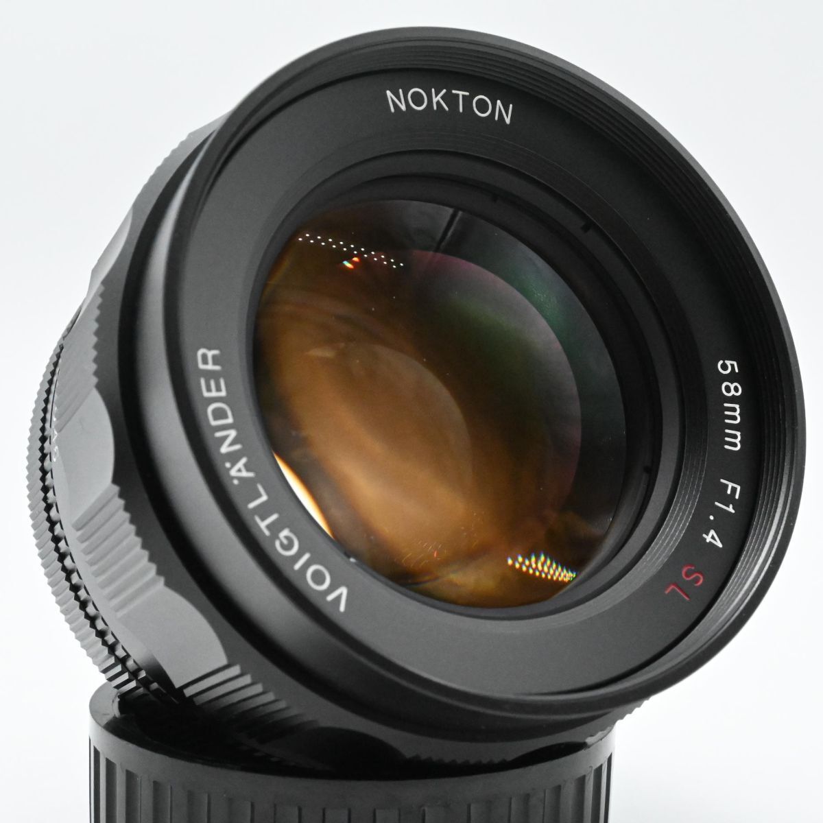 単焦点レンズ NOKTON