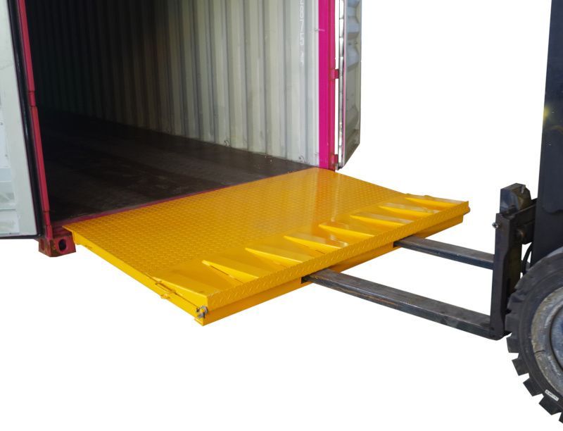 コンテナスロープ 折りたたみ 荷重6500kg 幅2200mm 長2000mm CRN65 7.5-20cm 段差解消 耐荷重6.5t バンニング デバンニング ローディング 倉庫 トランクルーム レンタル倉庫 コンテナハウス 直置き 固定 工業用品