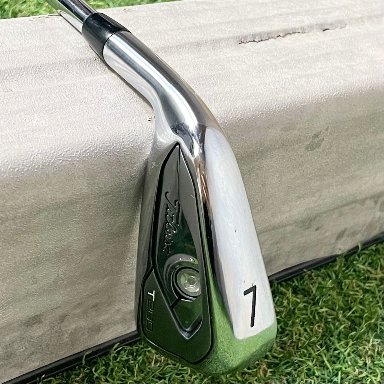 新商品が続々！ レフティ Titleist T200 アイアン 単品 7番 メンズ S 左 タイトリスト Tシリーズ モデル N.S.PRO 950GH NEO スチールシャフト 左利き