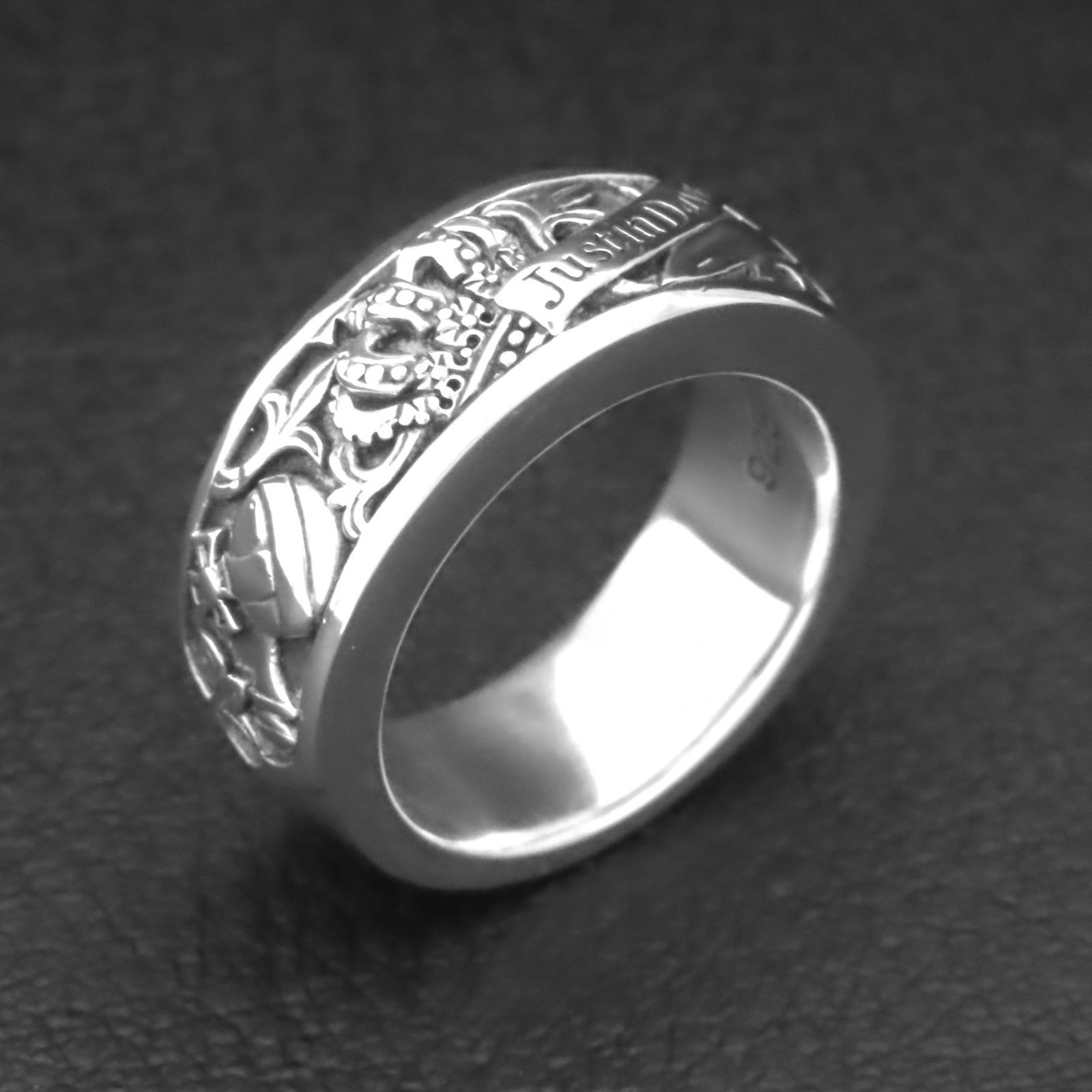新品同様 美品 JUSTIN DAVIS HOLY SACRAMENT RING ジャスティン