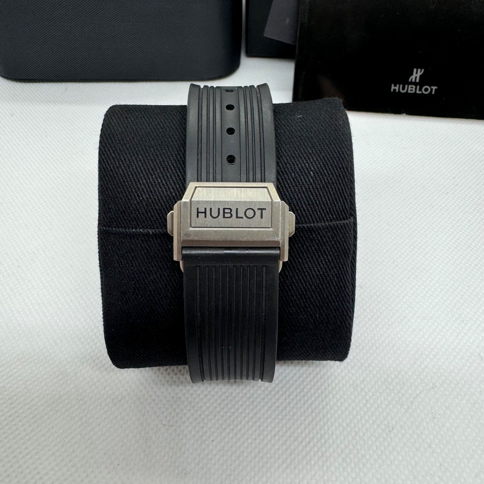 付属品完備】HUBLOT ウブロ 440.NX.1100.RX ビッグバン e チタニウム 