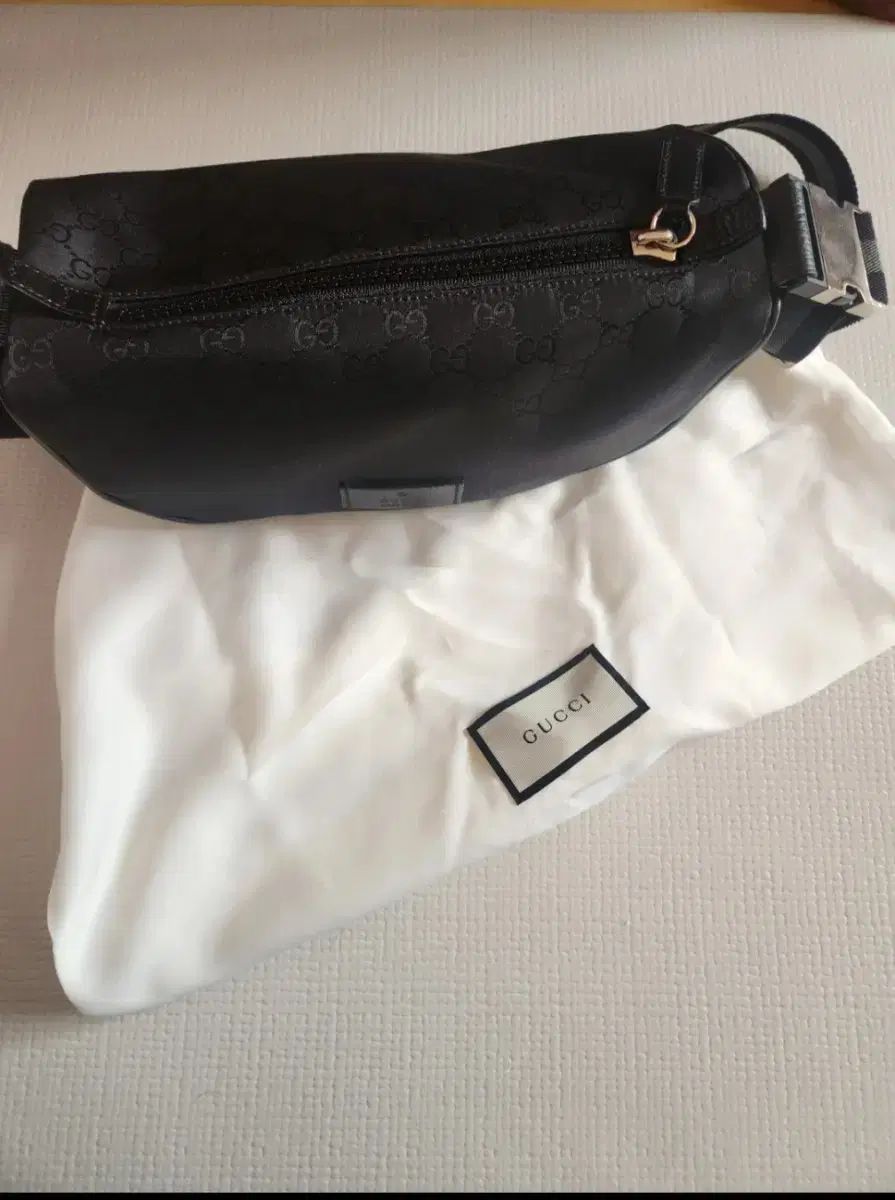 ユニセックス 販売