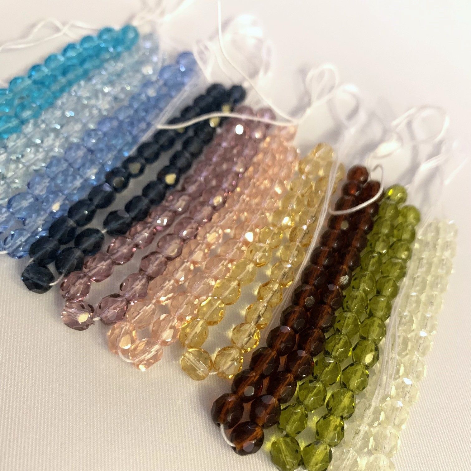 ♡ハンドメイド♡ビジューピアスイヤリング天秤座 e1640fe41e235b47248a5ac7202ac8