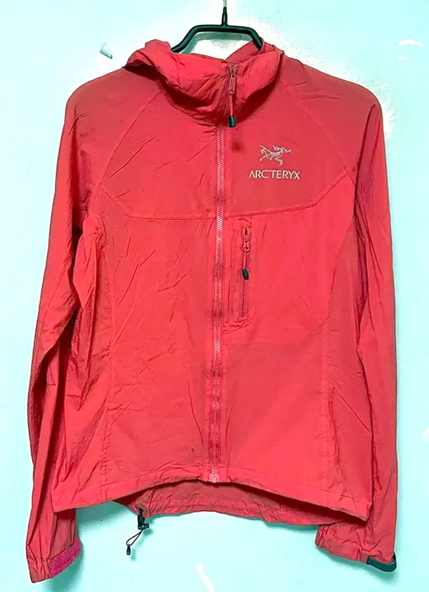 ARC TERYX アークテリクス レッド スコーミッシュ ウィンドブレーカー