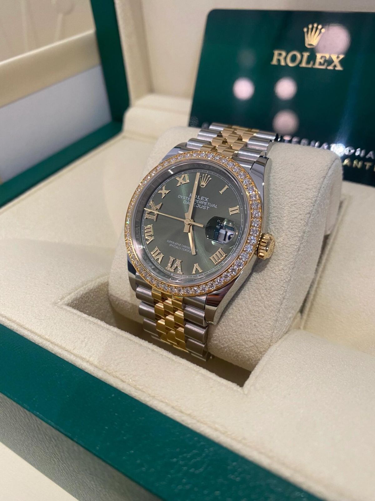 ROLEXロレックス 36 フルダイヤモンド グリーンバスケット 126283RBR