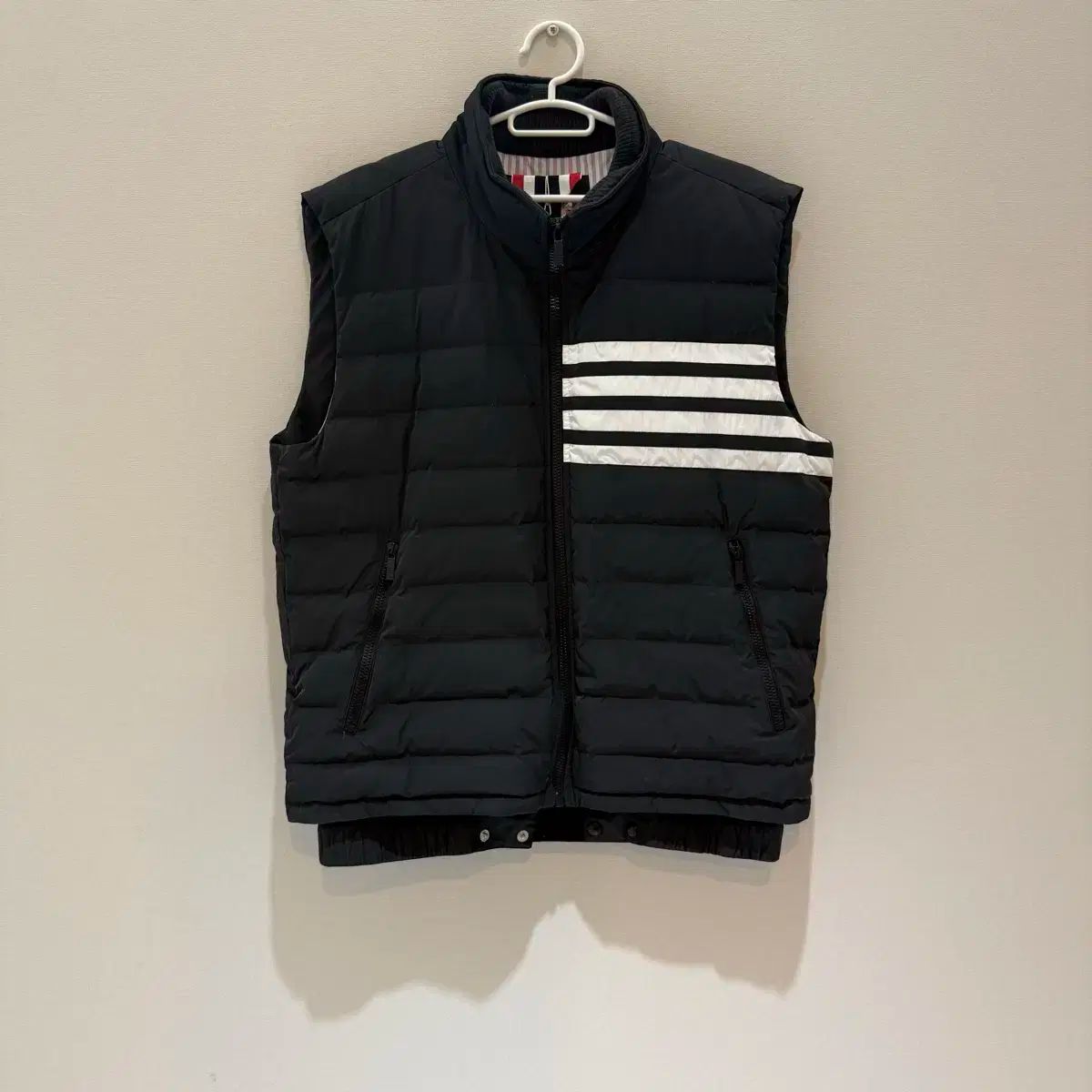トムブラウン THOM BROWNE 激安 ベスト 極美品 ダウン THOM BROWNE トムブラウン ダウンジャケット/ダウンベスト XS 紺