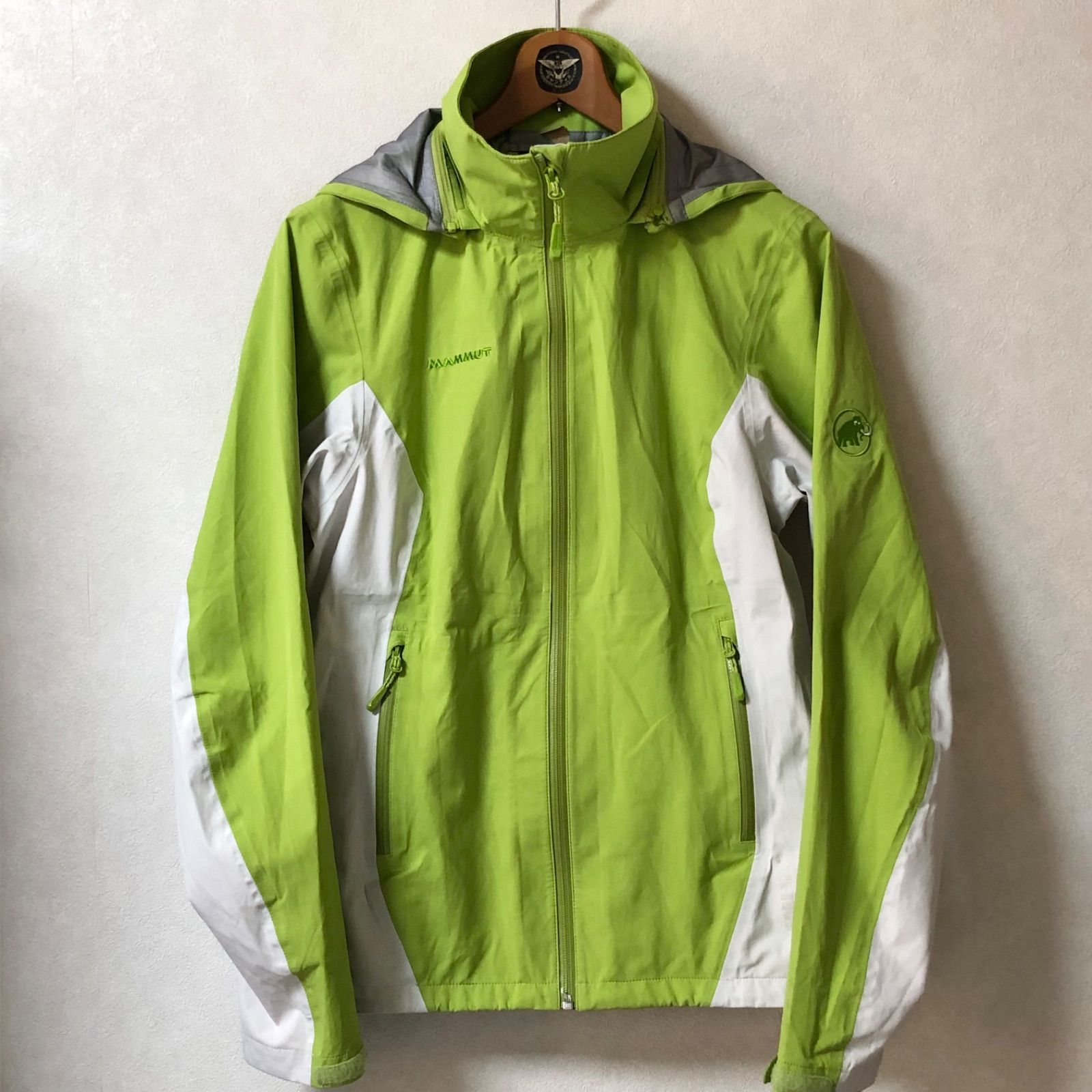 MAMMUT マムート マウンテンパーカー ナイロンジャケット GORE-TEX ゴアテックス size asiaM トルコ製 黄緑 イエローグリーン  フード(取り外し可能) レディース - メルカリ