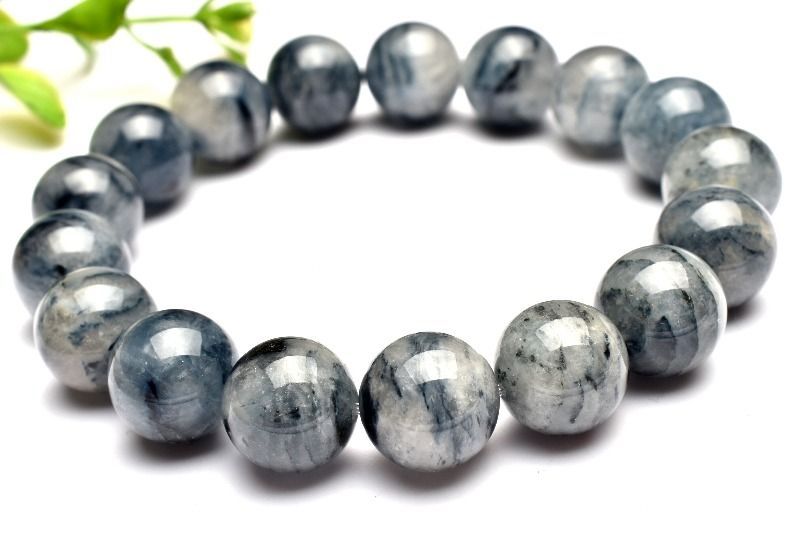 超極上レア物✳一番数少ない幻の幸運の黄色‼️ 糸魚川翡翠