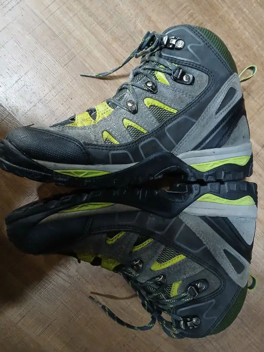 260mm 登山靴